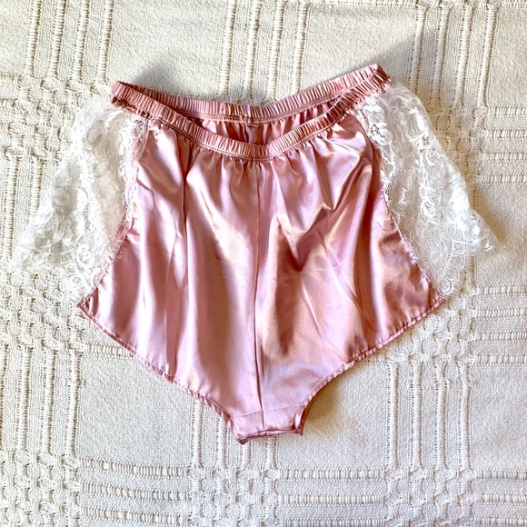 SHEIN Other - SHEIN PINK WITH WHITE LACE NIGHTY SHORTS SIZE MED!